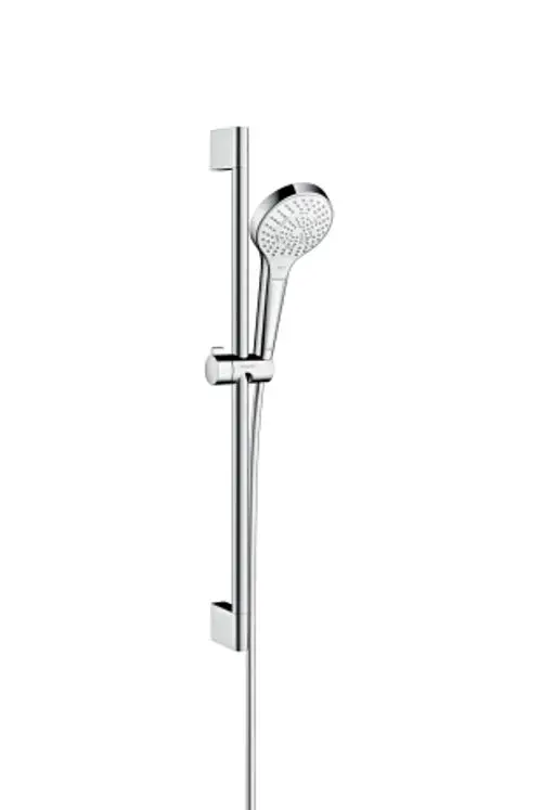Hansgrohe Brauseset mit einem Handbrausekopf und einer verstellbaren Brausestange in Chromoptik, montiert an einer glatten Wand.